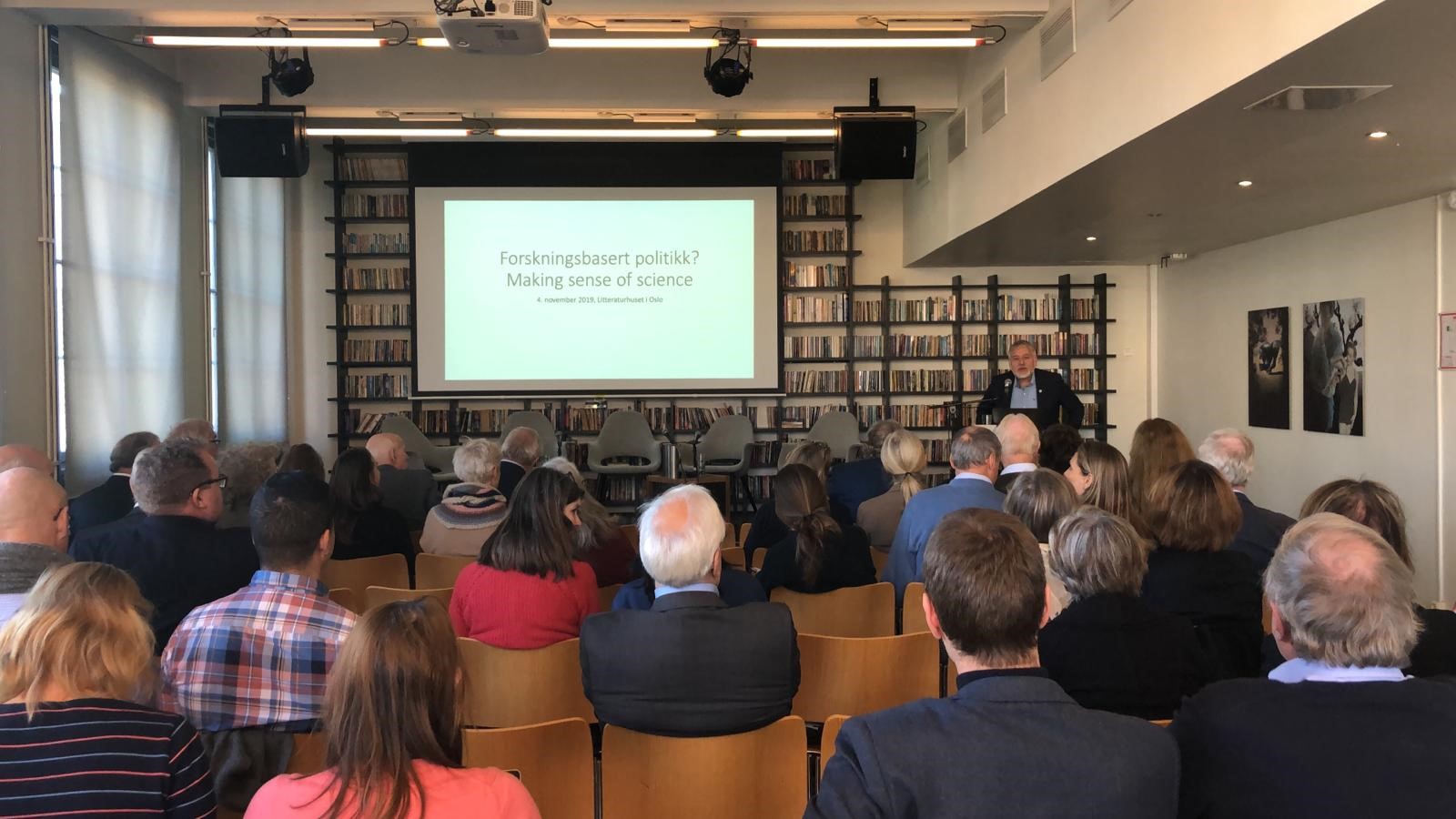 Prof Eystein Jansen, Director of the AE Bergen Hub, welcomes all to the seminar Prof Eystein Jansen, Director of the AE Bergen Hub, welcomes all to the seminar